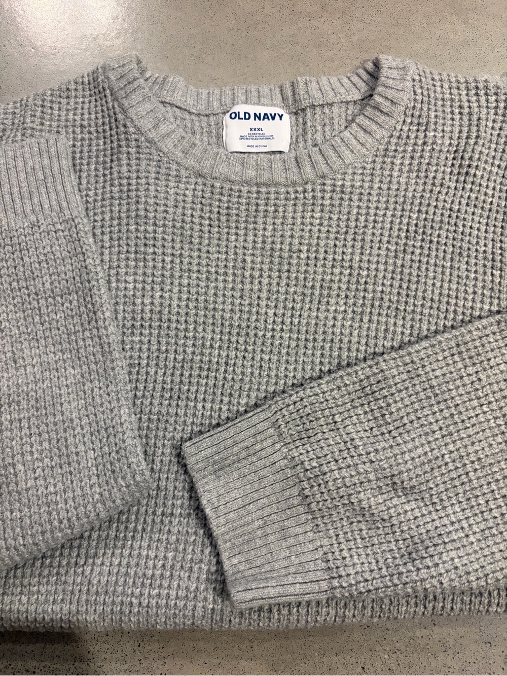 Old Navy Men's Light Gray Crewneck Waffle Knit Sweater